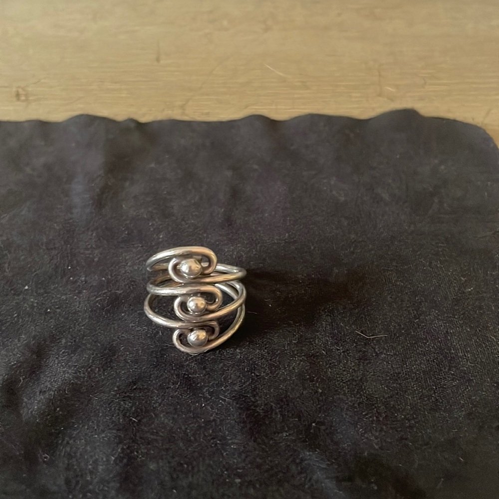 Silver ring 💯 real , not sure if size